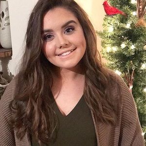 Meet your Posher, Tegan